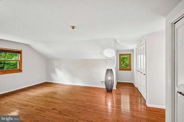 28 PINE KNOLL DR, Lawrence Twp, NJ 08648