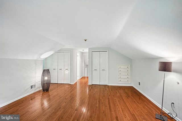 28 PINE KNOLL DR, Lawrence Twp, NJ 08648