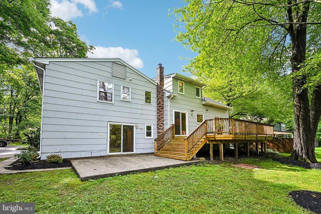 28 PINE KNOLL DR, Lawrence Twp, NJ 08648