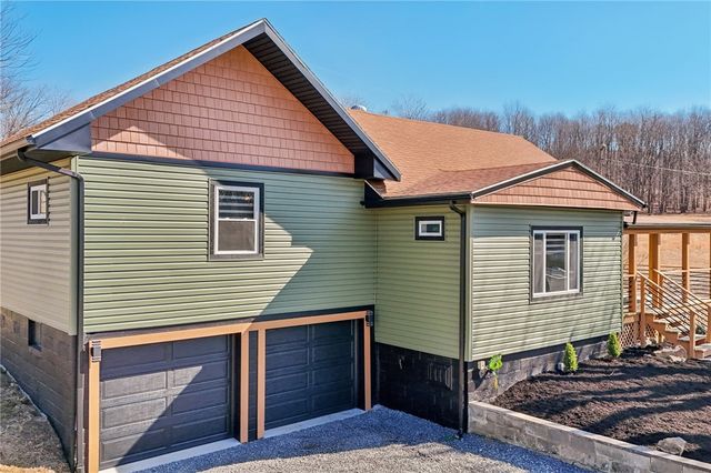 296 Leidy Lane, Johnstown, PA 15909