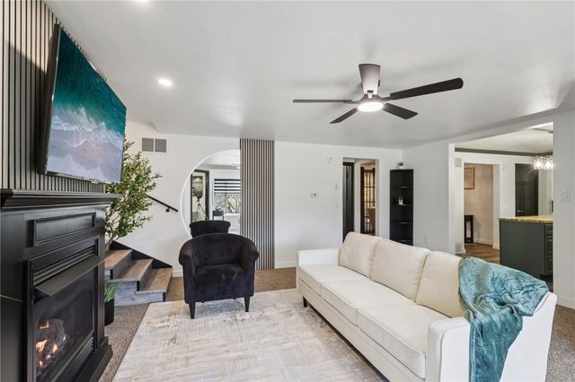 296 Leidy Lane, Johnstown, PA 15909