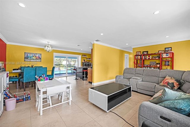 8935 SW 186th Terrace, Cutler Bay, FL 33157