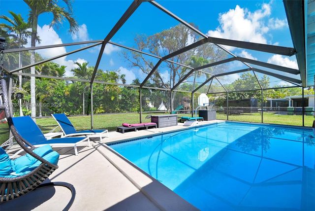 8935 SW 186th Terrace, Cutler Bay, FL 33157