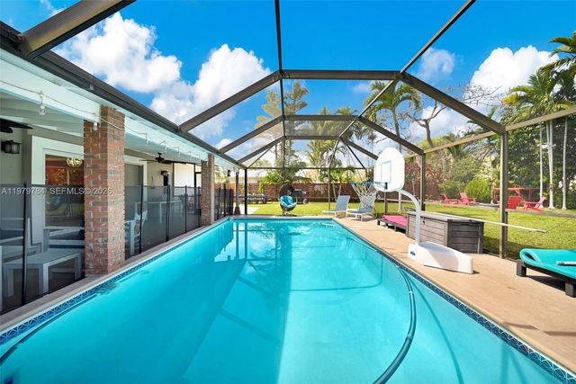 8935 SW 186th Terrace, Cutler Bay, FL 33157