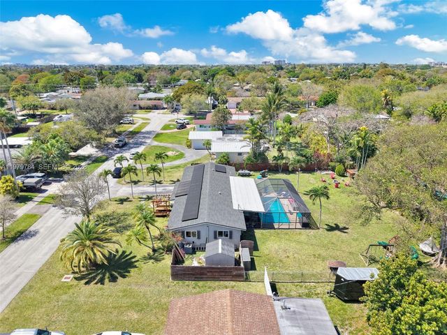8935 SW 186th Terrace, Cutler Bay, FL 33157