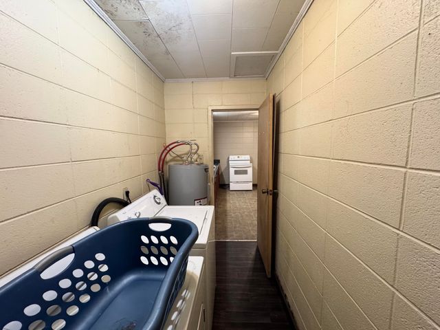 567 Eastview Dr., Laurel, MS 39443