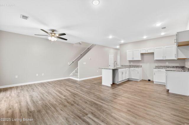3210 Maldon Ct, Louisville, KY 40216