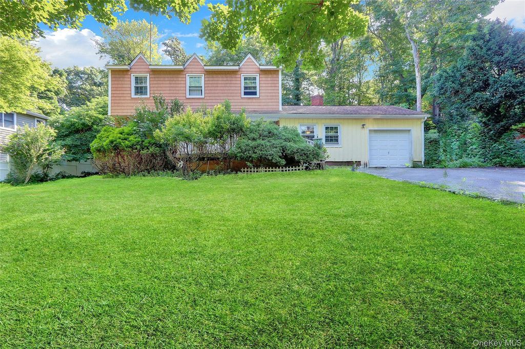 75 Landing Road, Miller Place, NY 11764