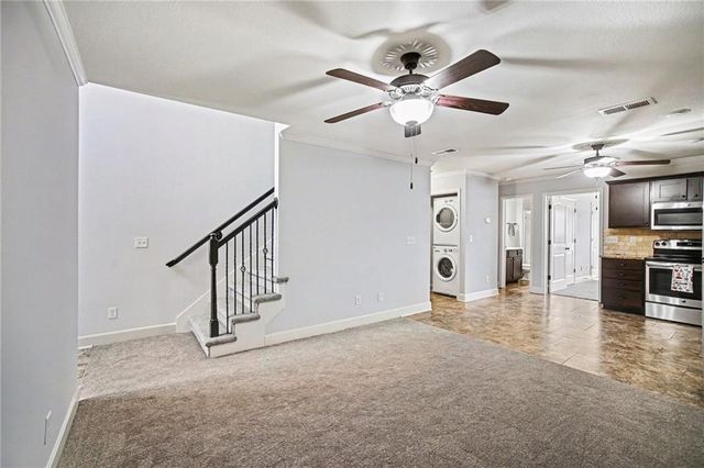 5417 N Hickory Street, Kansas City, MO 64118