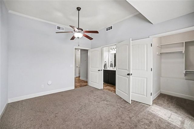 5417 N Hickory Street, Kansas City, MO 64118