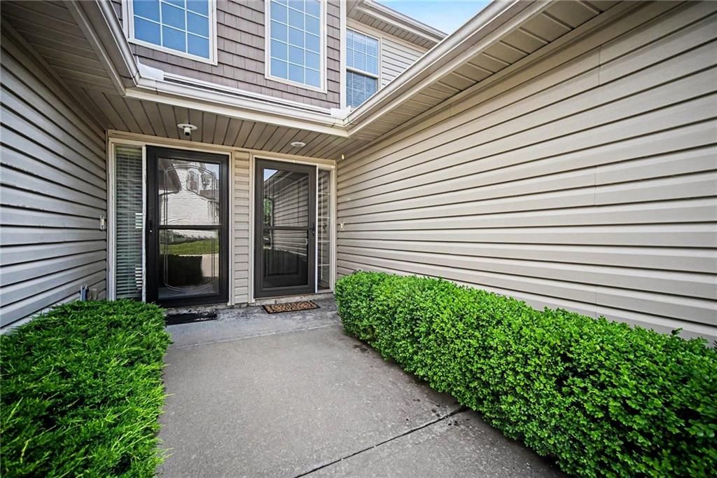 5417 N Hickory Street, Kansas City, MO 64118