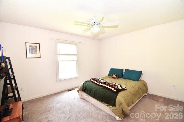 36 Cardinal Lane, Candler, NC 28715