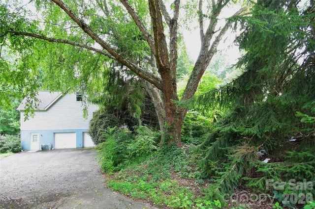 36 Cardinal Lane, Candler, NC 28715