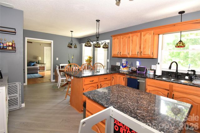 36 Cardinal Lane, Candler, NC 28715