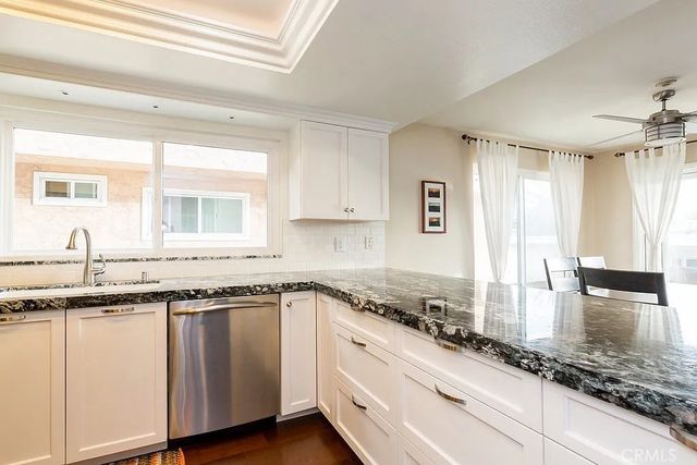 615 N Guadalupe 2, Redondo Beach, CA 90277