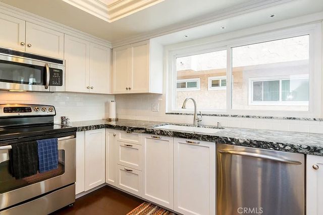 615 N Guadalupe 2, Redondo Beach, CA 90277