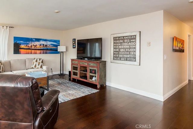 615 N Guadalupe 2, Redondo Beach, CA 90277