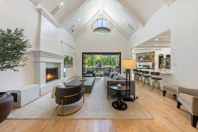 2 Terrabella Lane, Heath, TX 75032