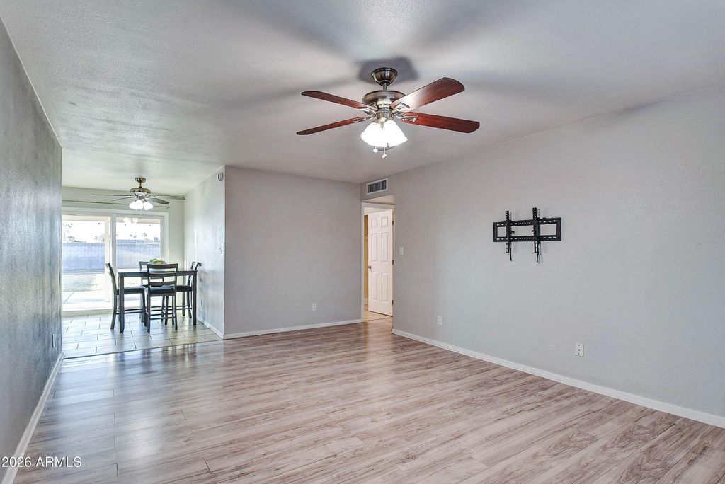 Image 3 of property listing at 2030 W WESTERN Drive, Chandler, AZ 85224