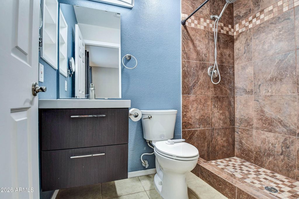 Image 4 of property listing at 2030 W WESTERN Drive, Chandler, AZ 85224