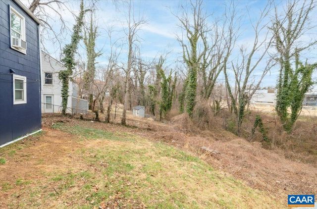 1210 CHERRY AVE, Charlottesville, VA 22903