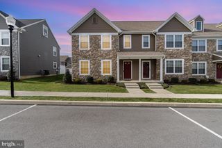 731 FARMWOOD LN, Lebanon, PA 17042