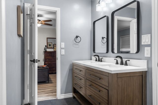 1813 Lake Side Lane, Plano, TX 75023