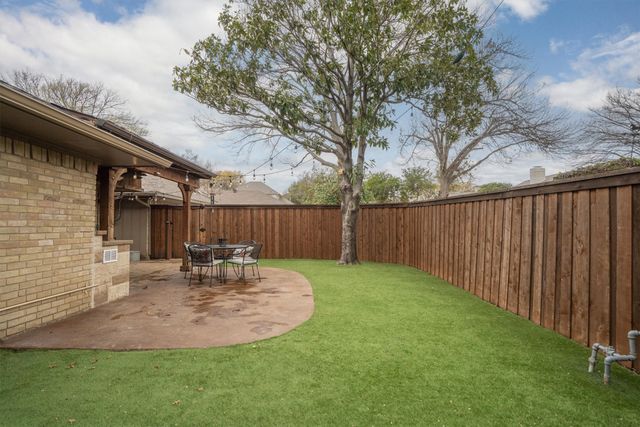 1813 Lake Side Lane, Plano, TX 75023