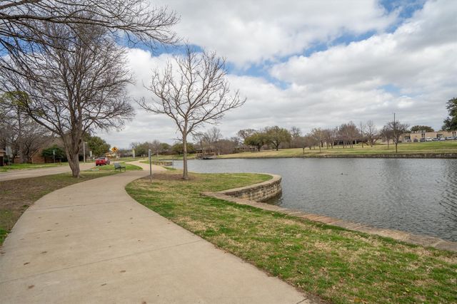 1813 Lake Side Lane, Plano, TX 75023