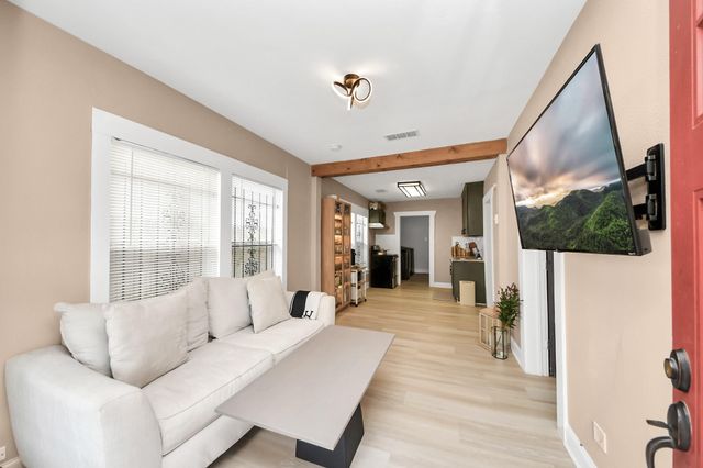 4415 Hershe Street, Houston, TX 77020