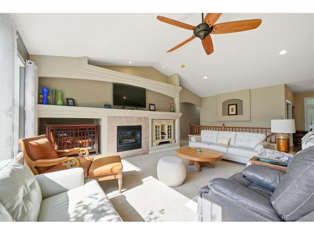 8711 Wild Horse Way, Longmont, CO 80504