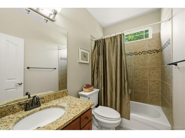 8711 Wild Horse Way, Longmont, CO 80504