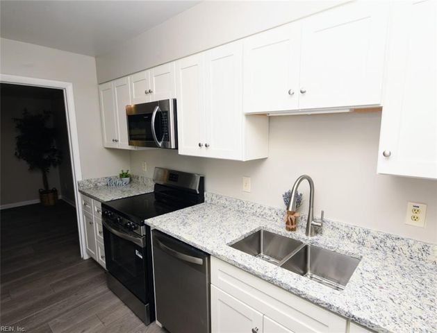 6403 Duquesne PL, Virginia Beach, VA 23464