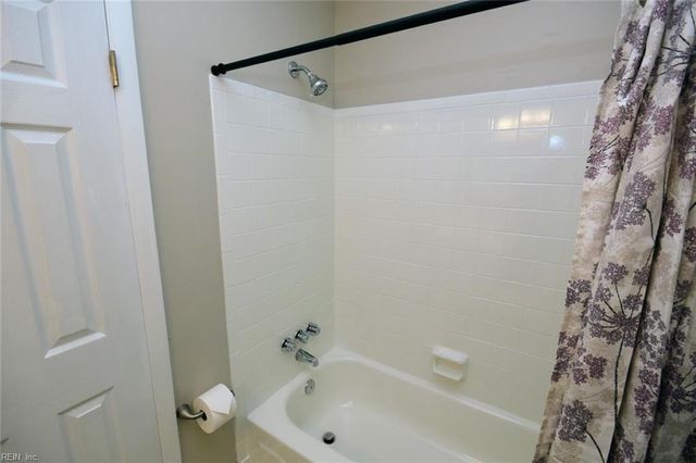 6403 Duquesne PL, Virginia Beach, VA 23464