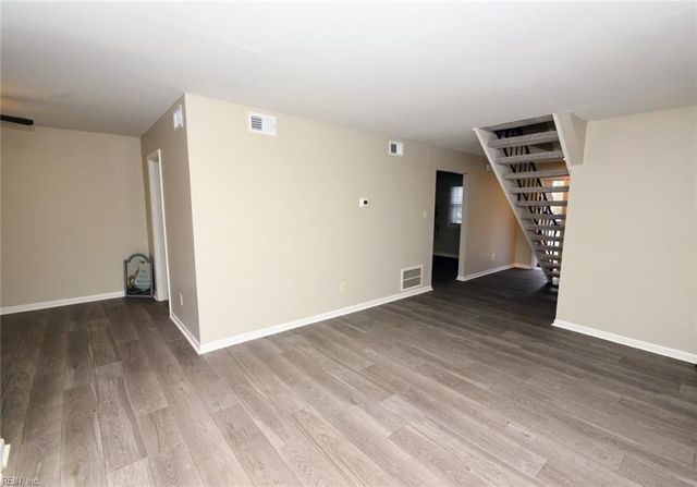 6403 Duquesne PL, Virginia Beach, VA 23464