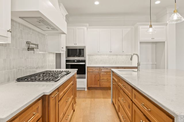 505 Bush Court, Weatherford, TX 76085