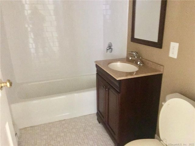 113 Niles Hill Road A, New London, CT 06320