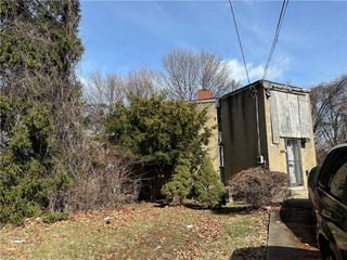 730 Mcneil Pl, Hill District, PA 15219