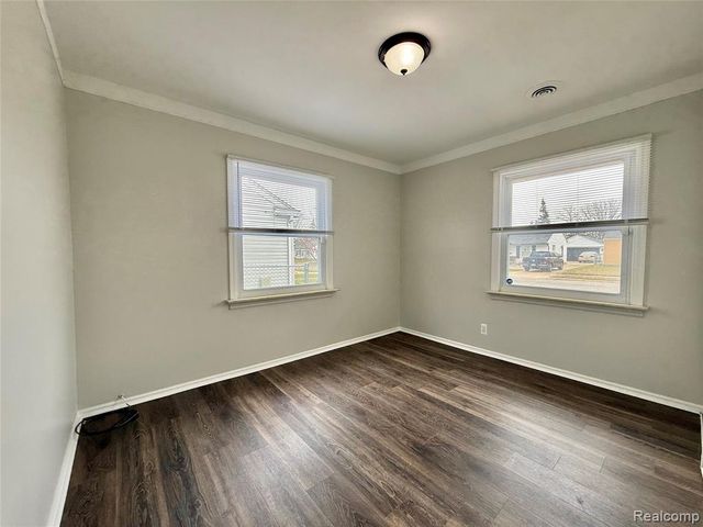 26641 Ridgemont Street, Roseville, MI 48066