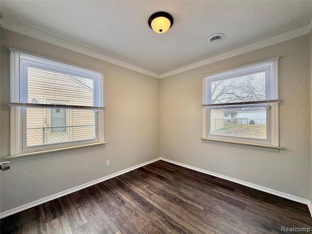 26641 Ridgemont Street, Roseville, MI 48066