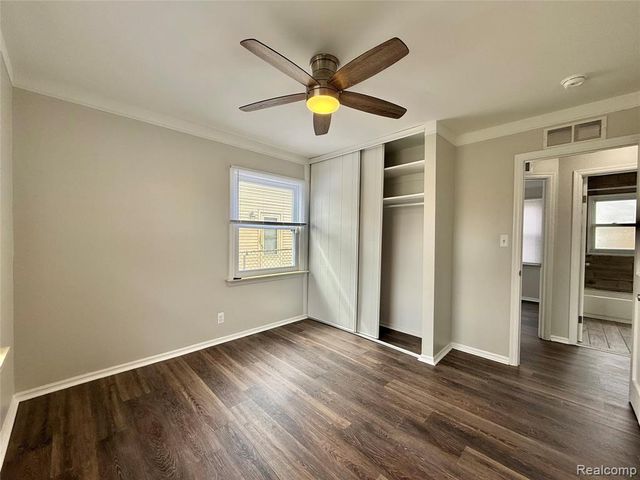 26641 Ridgemont Street, Roseville, MI 48066