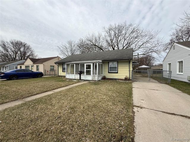 26641 Ridgemont Street, Roseville, MI 48066