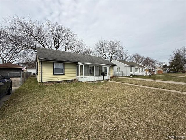 26641 Ridgemont Street, Roseville, MI 48066