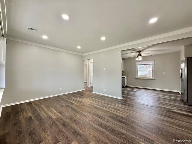 26641 Ridgemont Street, Roseville, MI 48066