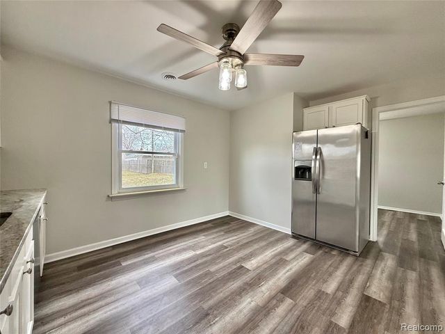 26641 Ridgemont Street, Roseville, MI 48066