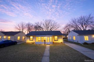 26641 Ridgemont Street, Roseville, MI 48066