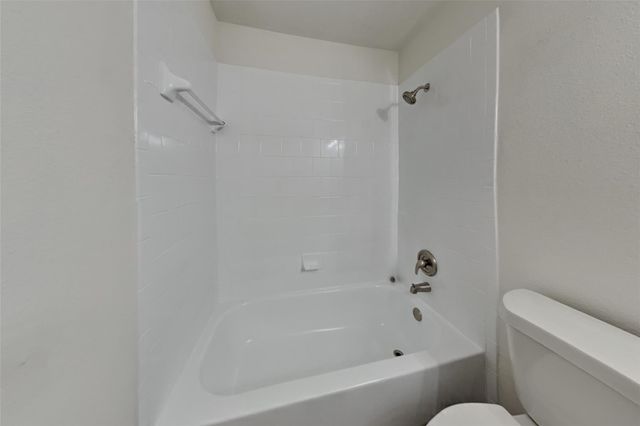 10414 Falling River Drive, Houston, TX 77095