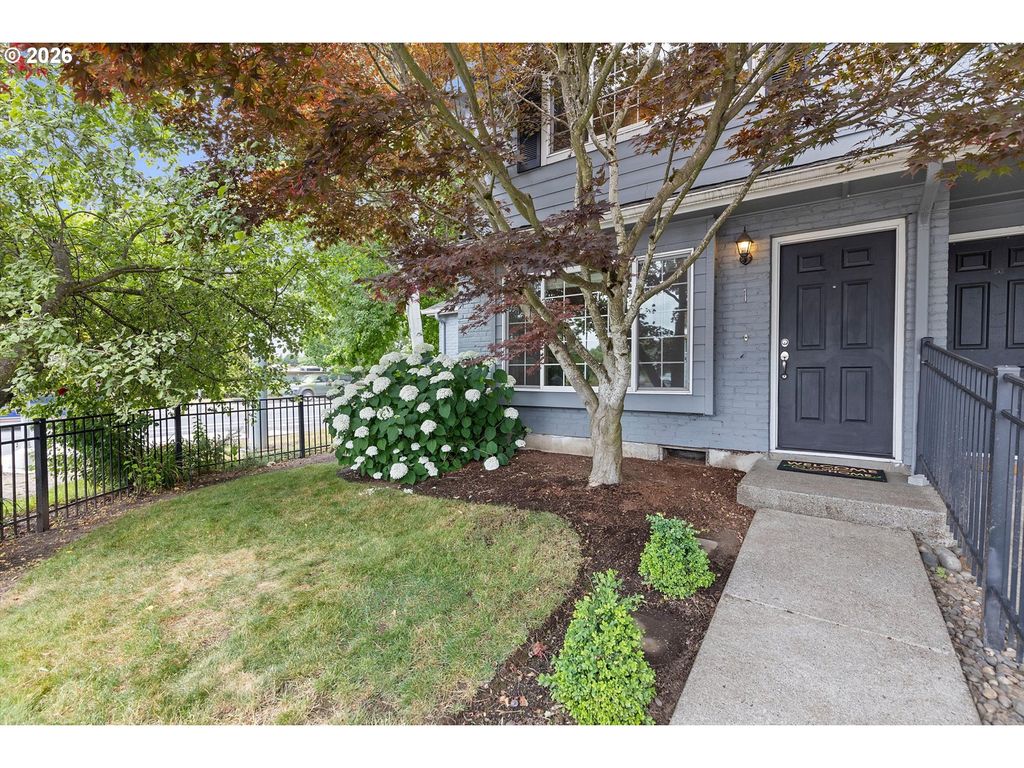 1255 Nw TRAIL Ave 1, Portland, OR 97229