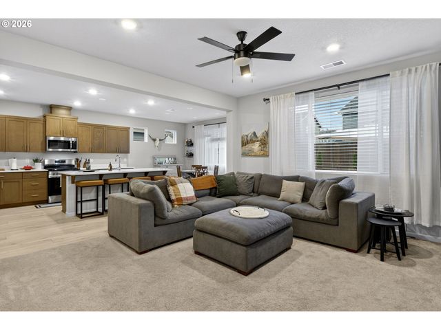 6490 Se 21ST St, Gresham, OR 97080