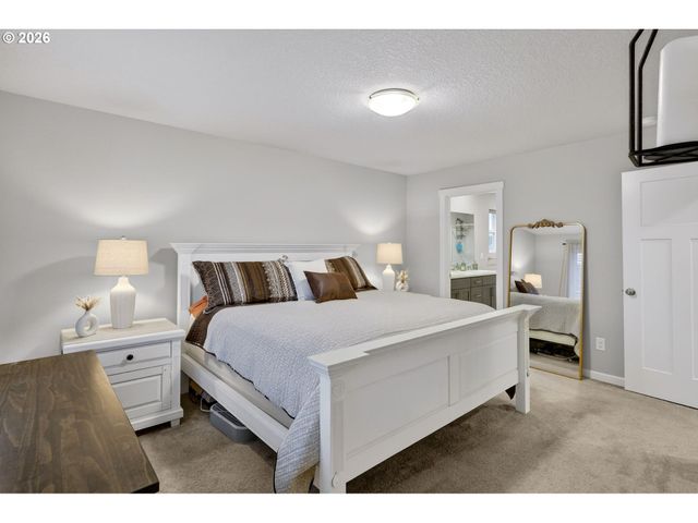 6490 Se 21ST St, Gresham, OR 97080